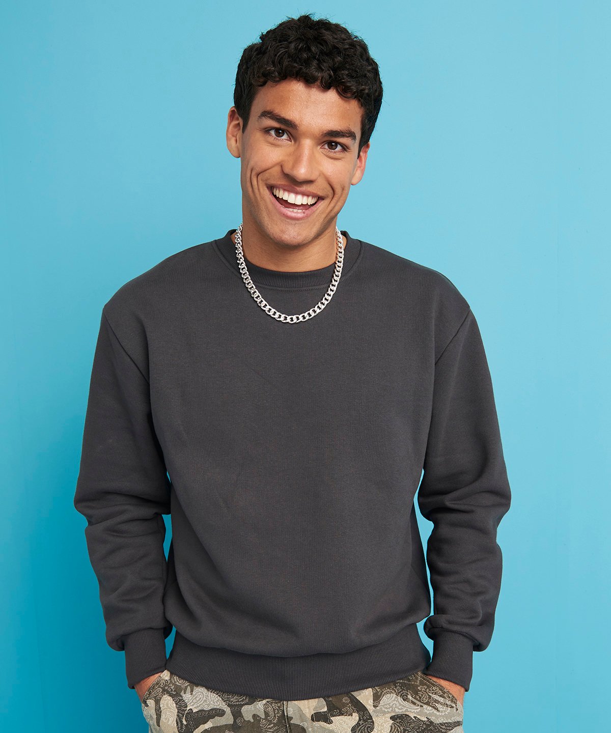 Heavyweight signature sweatshirt - Image 2