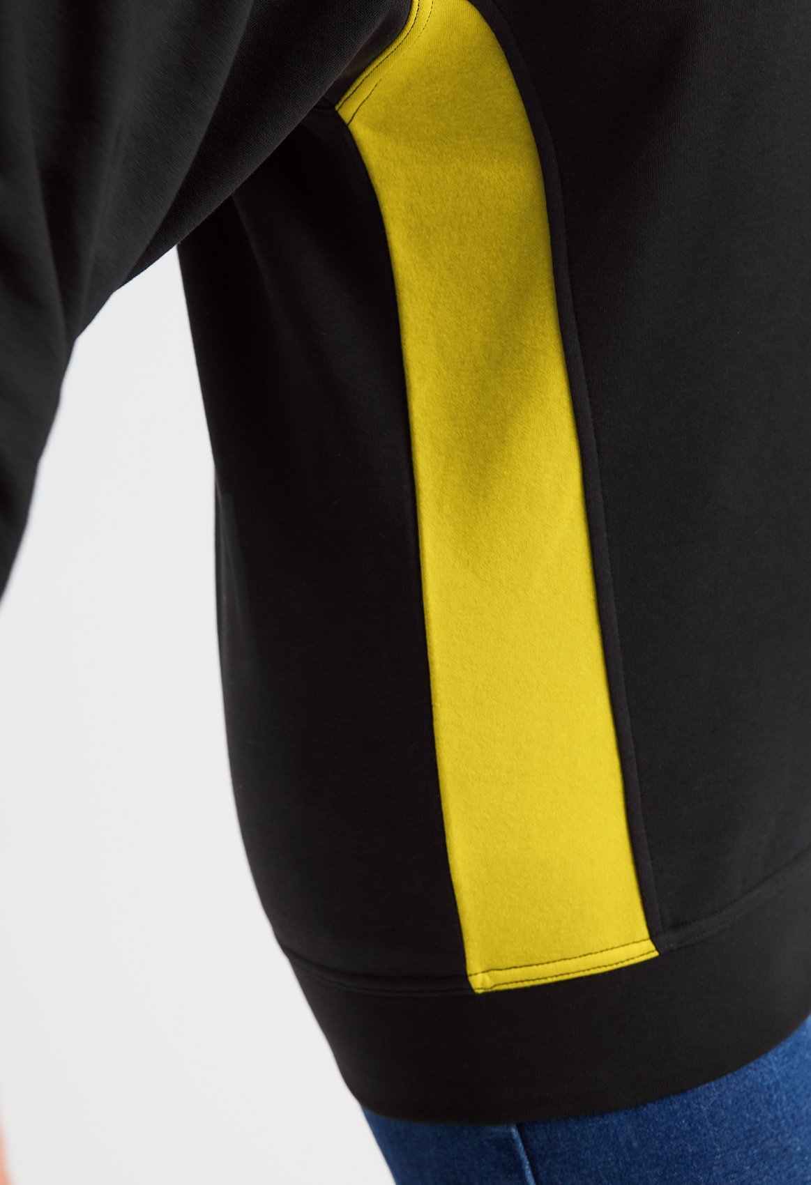 Two Tone Crew New Sweatshirt - Image 5